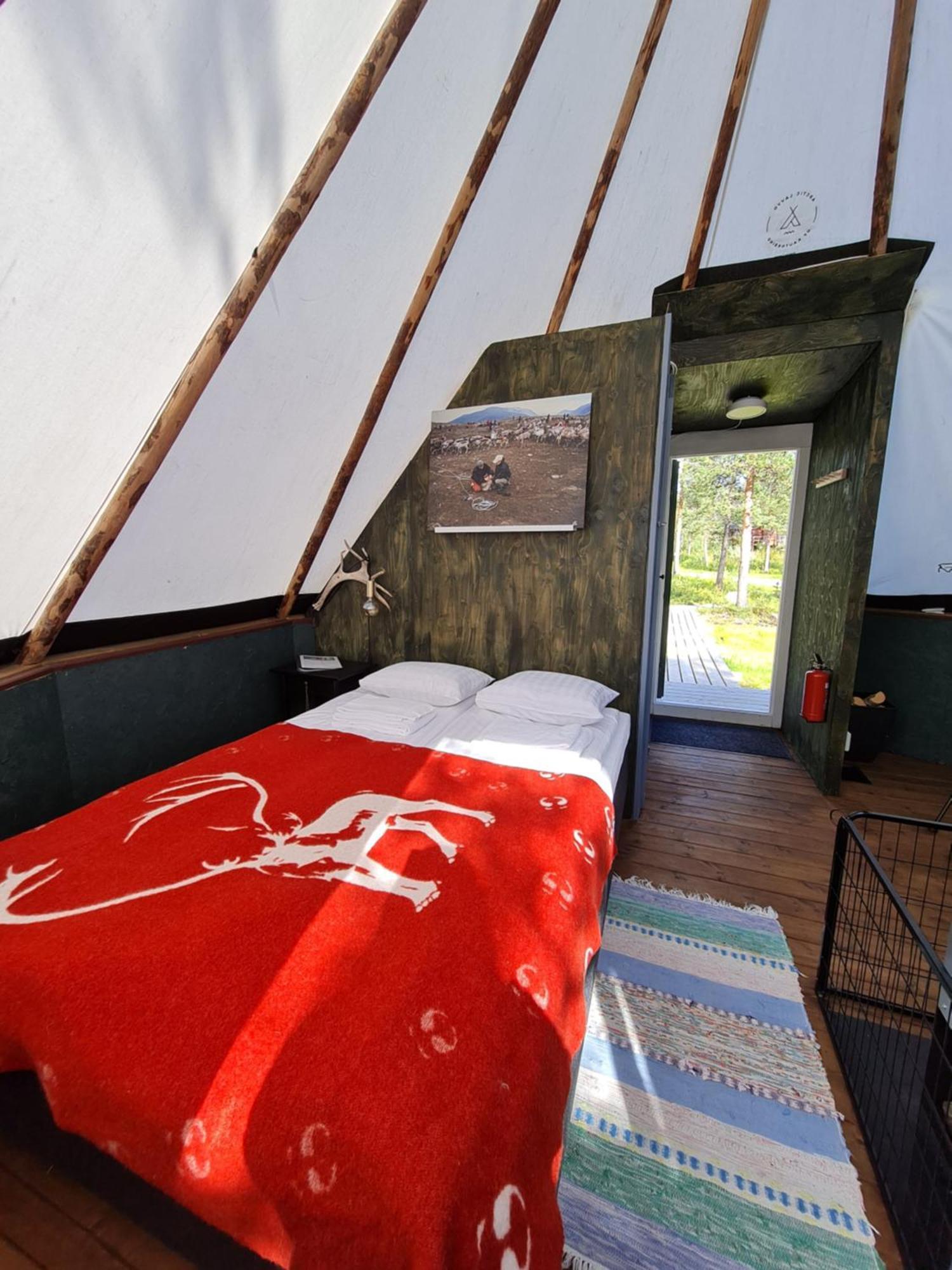 Reindeer Lodge Jukkasjärvi Dış mekan fotoğraf